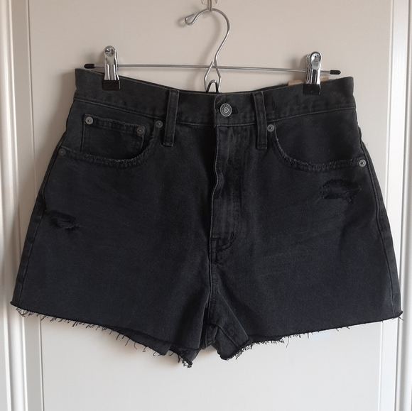 Madewell Pants - NWOT Madewell The Momjean Cutoff Short Size 28
